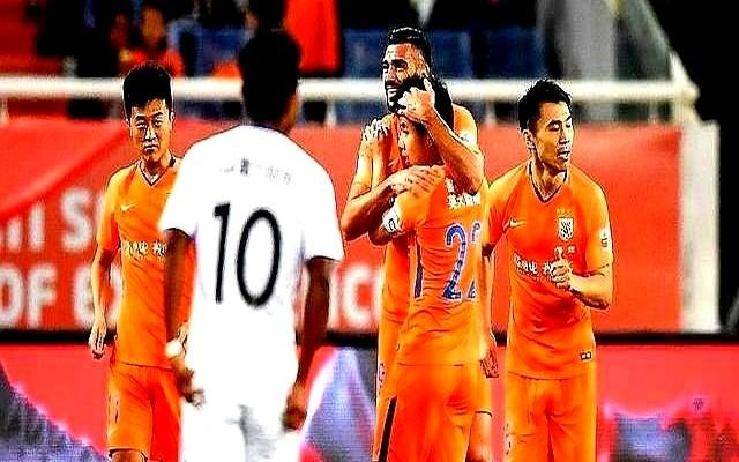 乐鱼体育 德罗巴遭遇十二持续失利，西班牙队教练压力巨大！