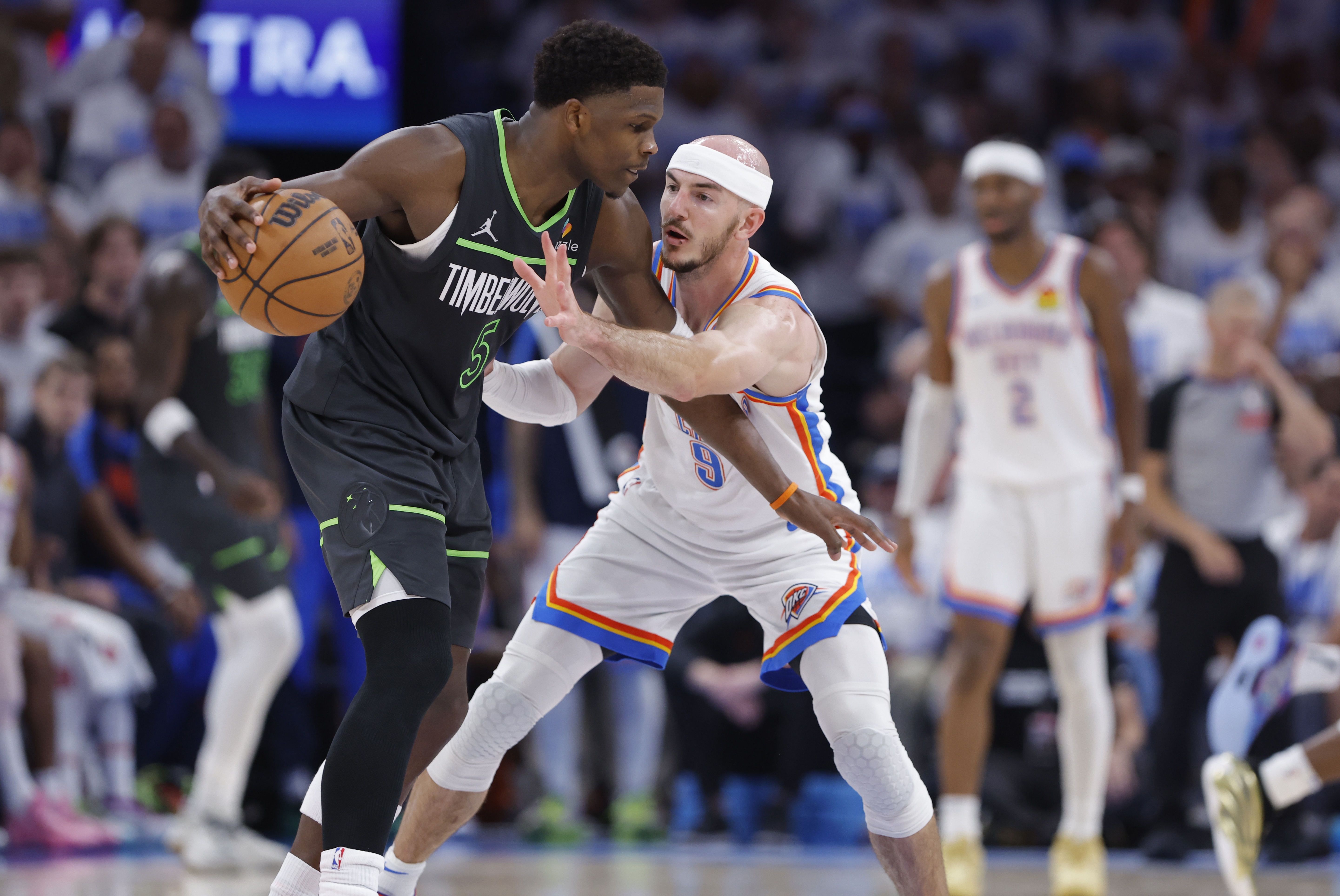 乐鱼体育平台关于转折点巴黎圣日耳曼完成体检，NBA总决赛窗口期攻防权衡，压力陡增，纪律约束更严格的信息